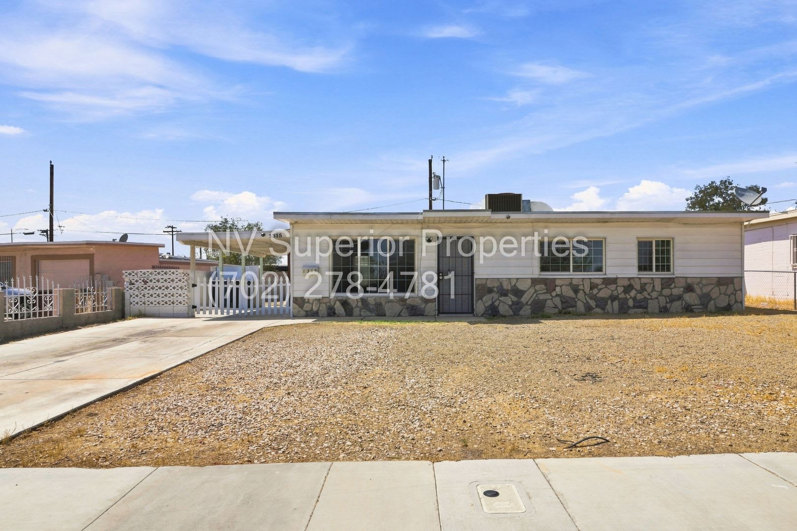 Nlv Single Story 3 Bedrooms Carport Big Lot Patio In Back Yard No Carpet Vinyl Plank Through Out – photo 1