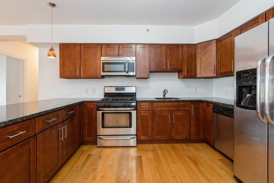 125 43RD ST – photo 1