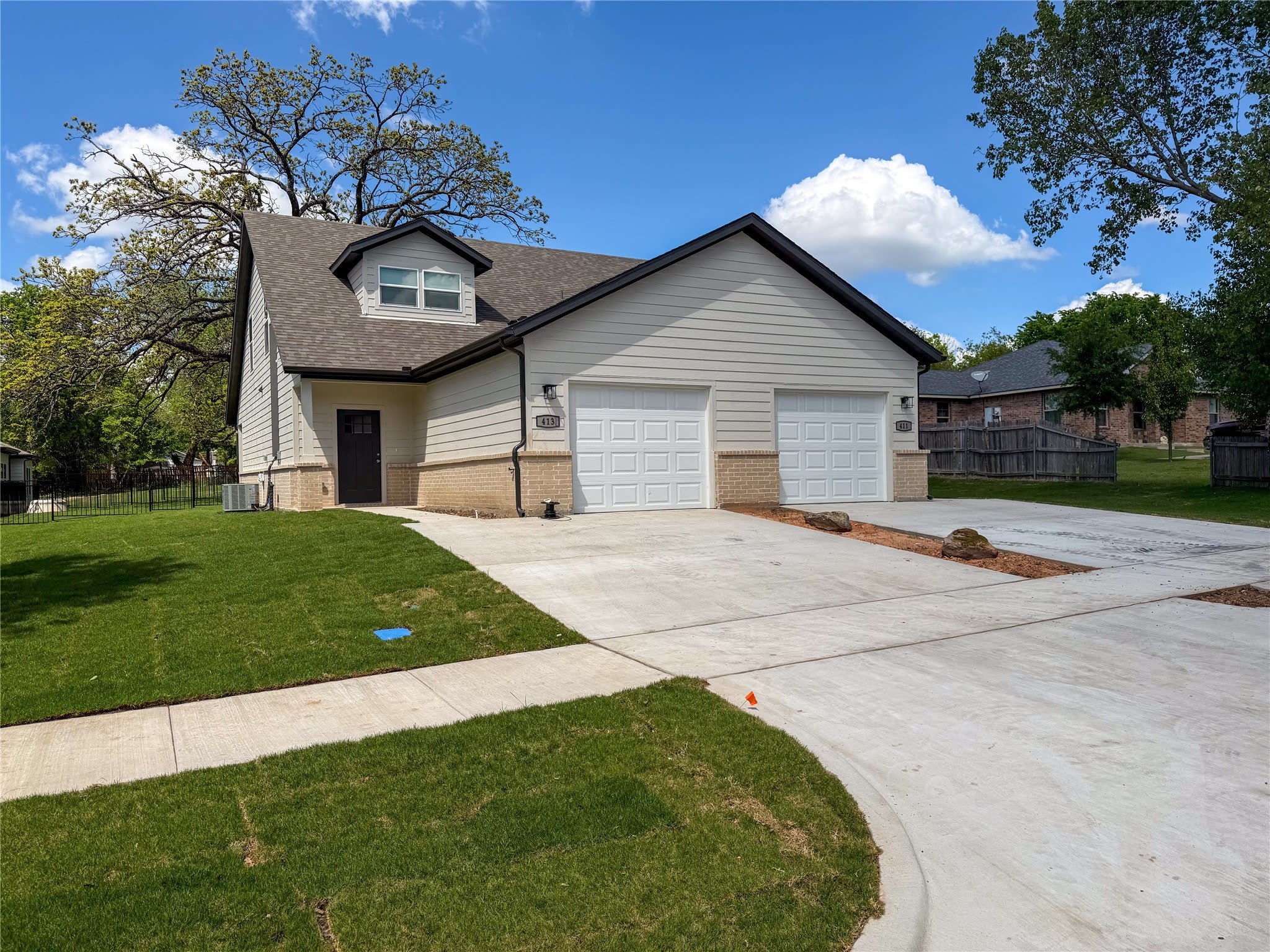 411 W Dulin Street – photo 1 of 17