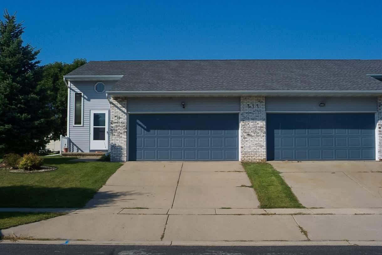 113 West Parkview Street #B – photo 1 of 21