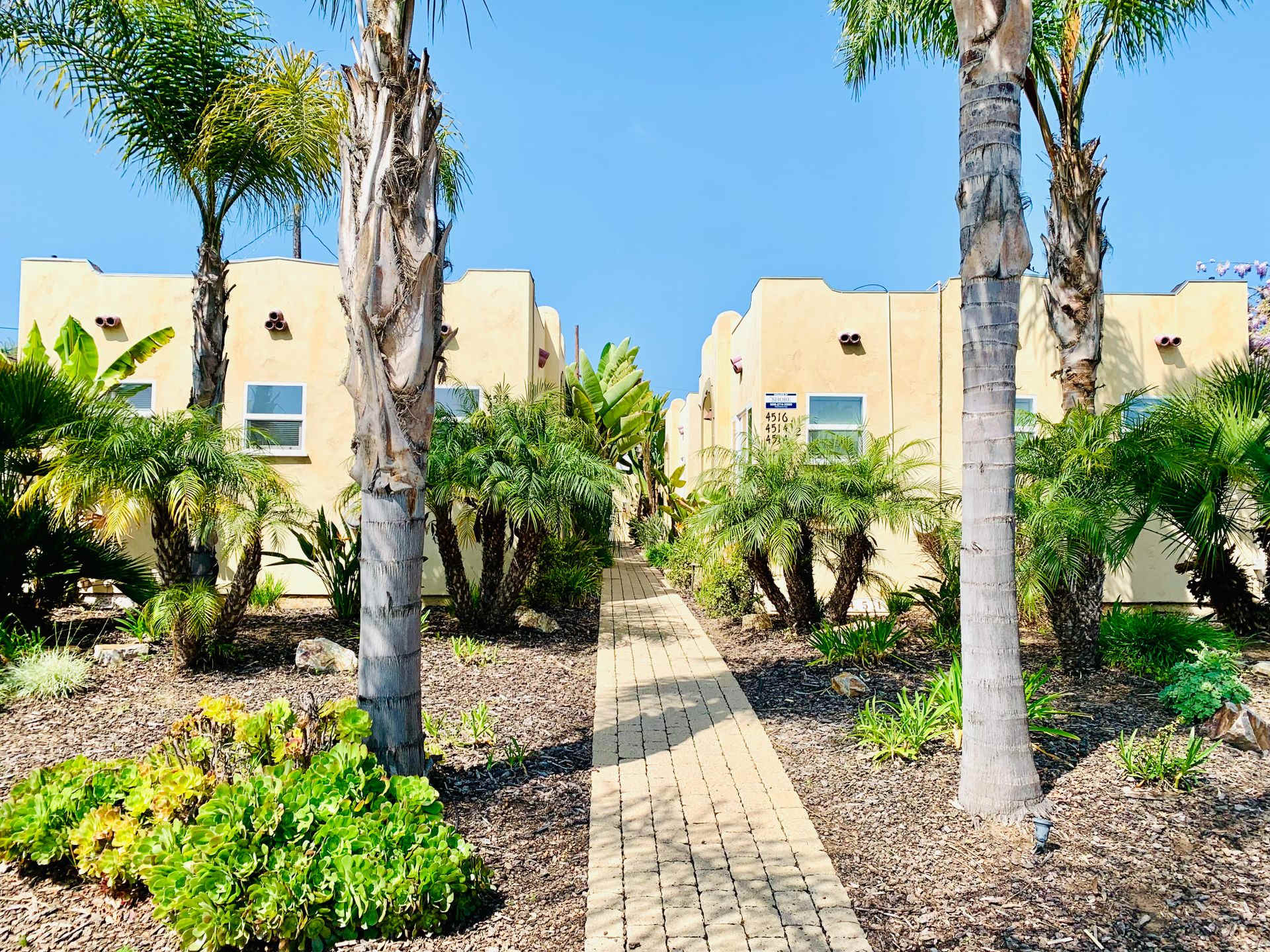 Perfect 1BD/1BA North Park Apartment w/ Private Patio & Garage! Only $1,995/month! – photo 1