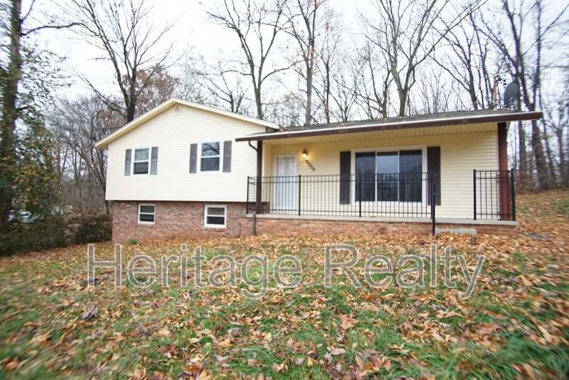 6209 Bryan Lane – photo 1