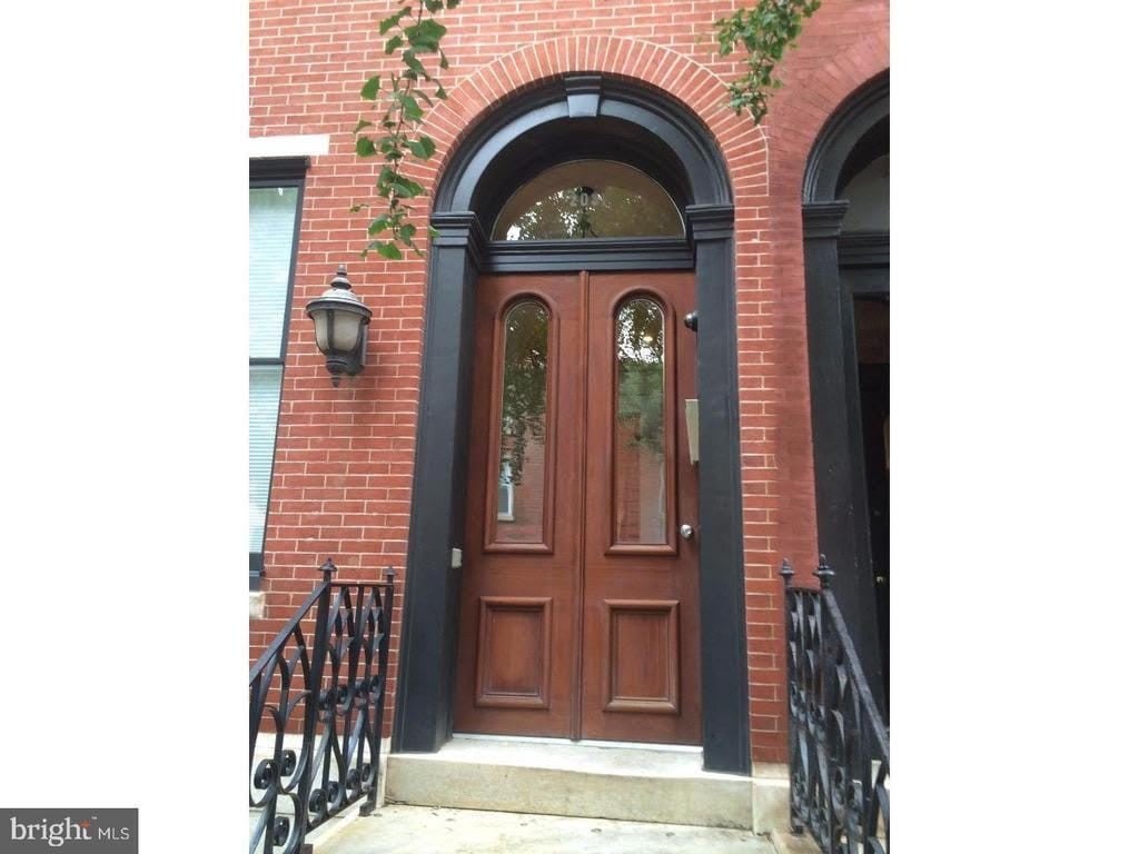 2031-00 PINE STREET – photo 1
