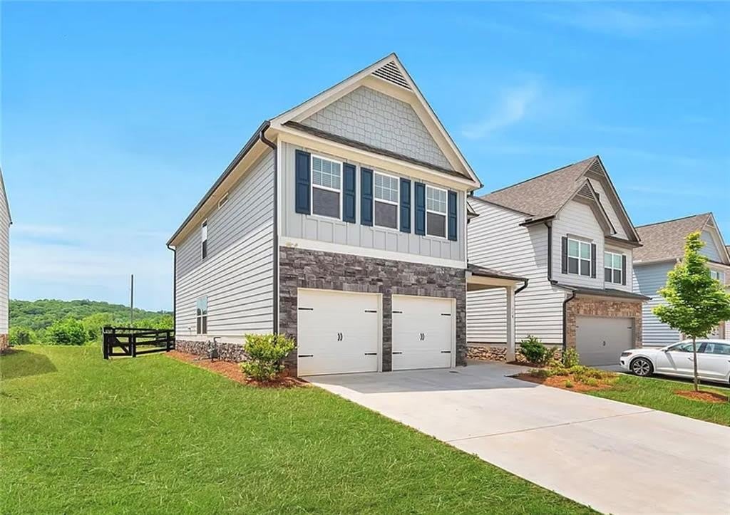 118 Briarwood Drive E – photo 1 of 19