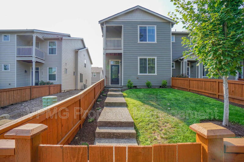 7104 Ne 155Th Pl – photo 1 of 100