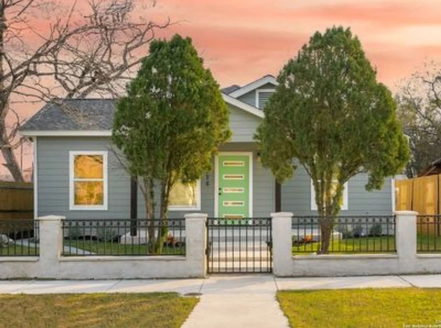 Charming 3BR House in San Antonio – photo 1