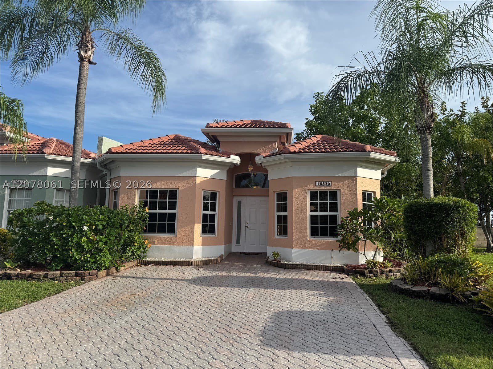 16320 SW 103rd Ter – photo 1