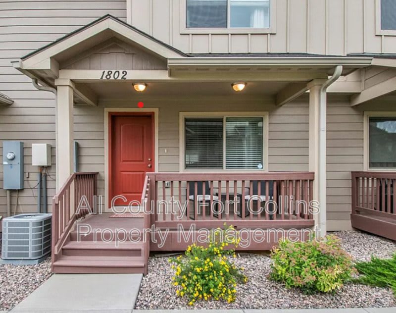 3660 W 25th St. – photo 1