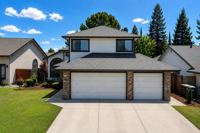 102 Davis Court – photo 1