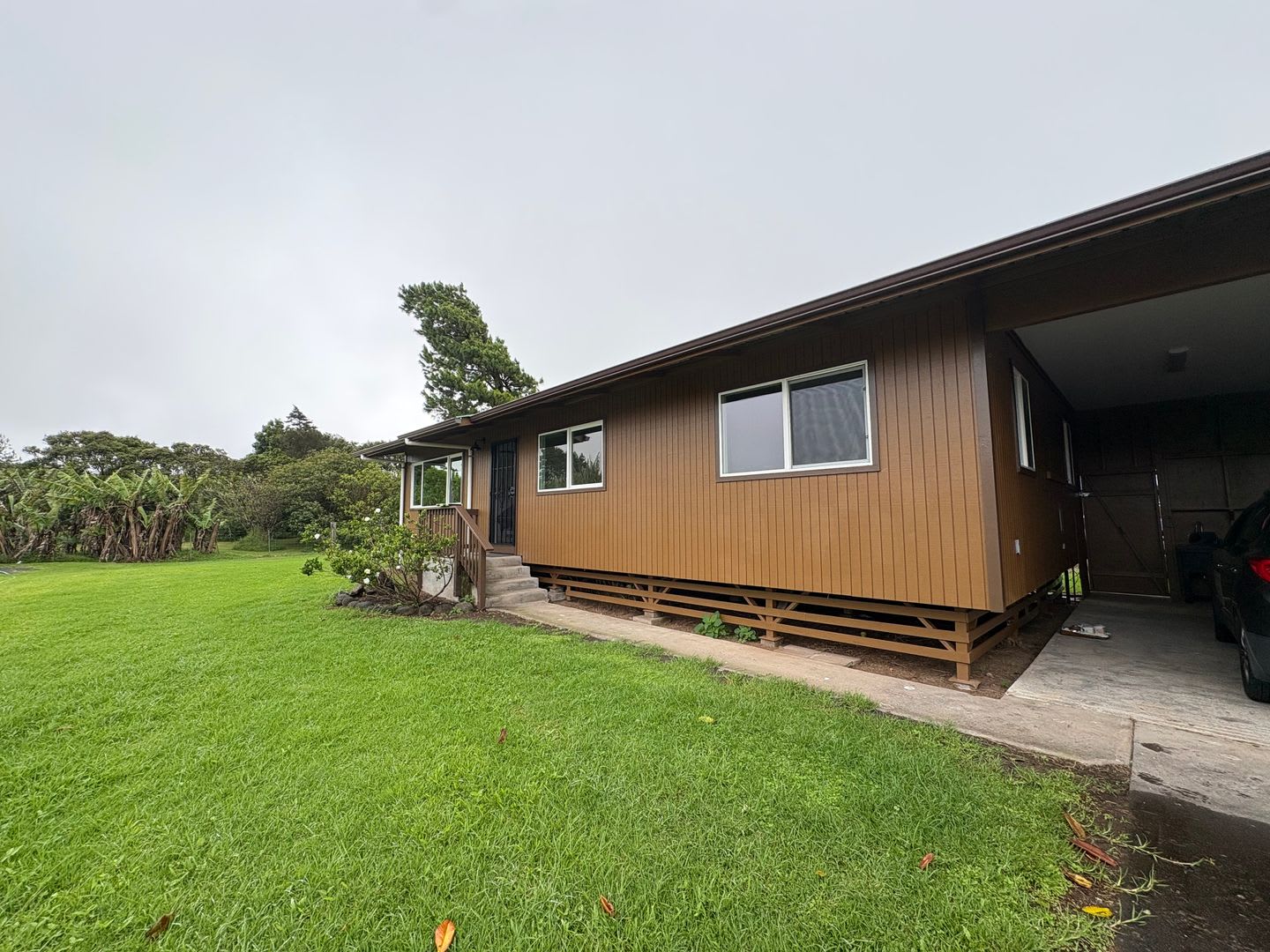 Beautifully Renovated 3Brdm 1.5 Bath in Kamuela – photo 1 of 17