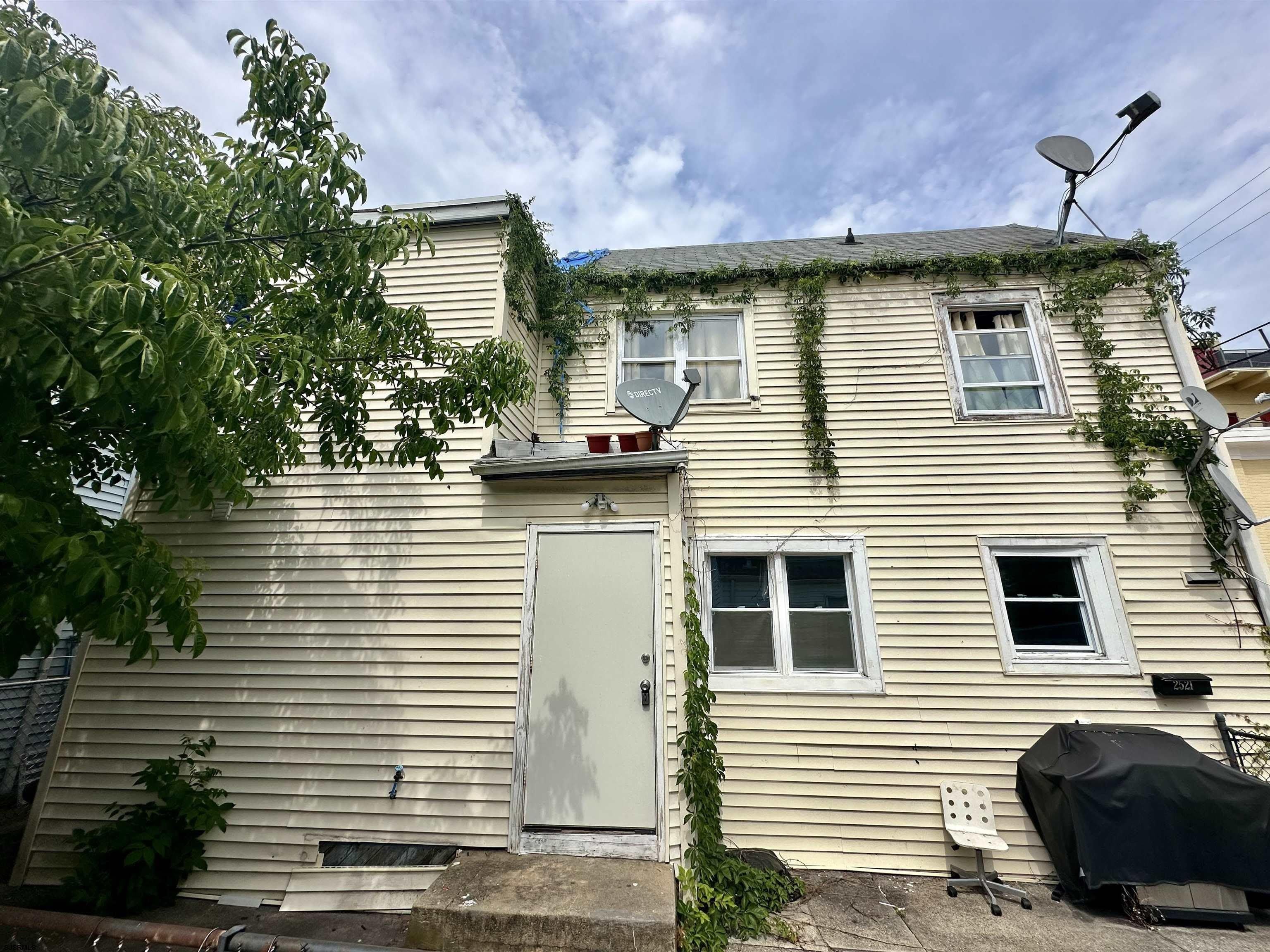 2521 Centennial Ave – photo 1 of 8