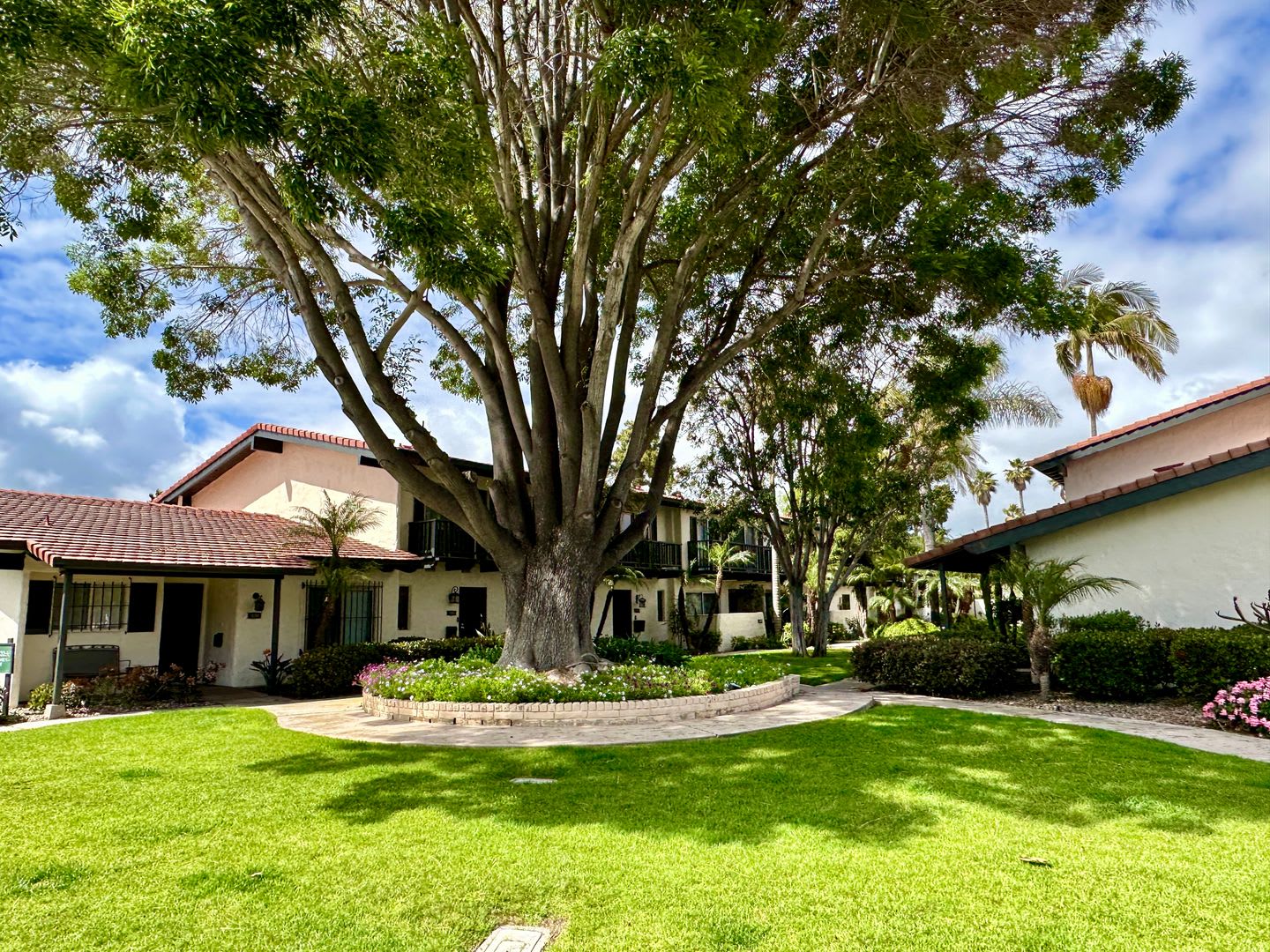 Spacious, Upgraded, 3 Bedroom 2.5 Bath Condo with Private Hot Tub in Point Loma – photo 1