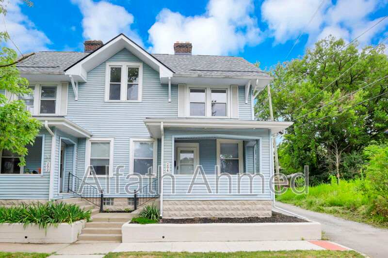 294 Wyandotte Ave – photo 1