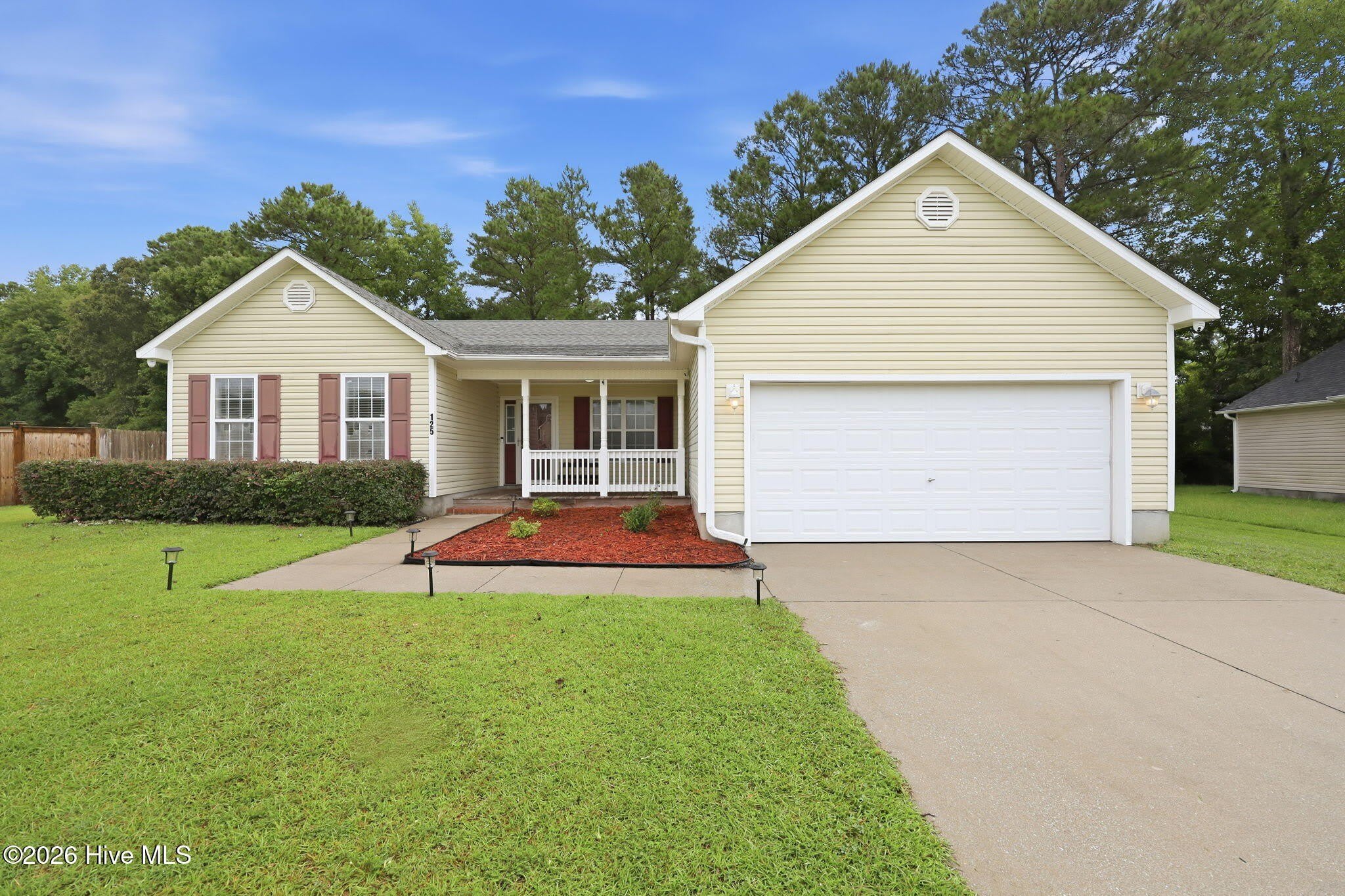 125 Whiteleaf Drive – photo 1