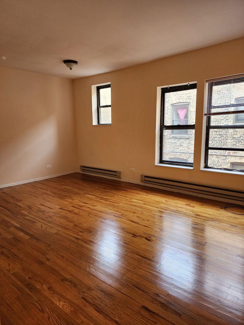 1714 W Jonquil Terrace – photo 1