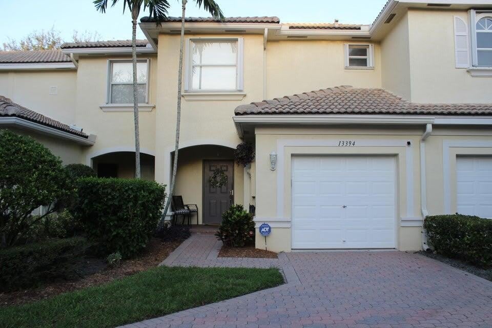 13394 Georgian Court – photo 1