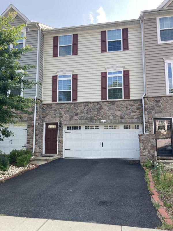 227 West General Grey Court – photo 1 of 15