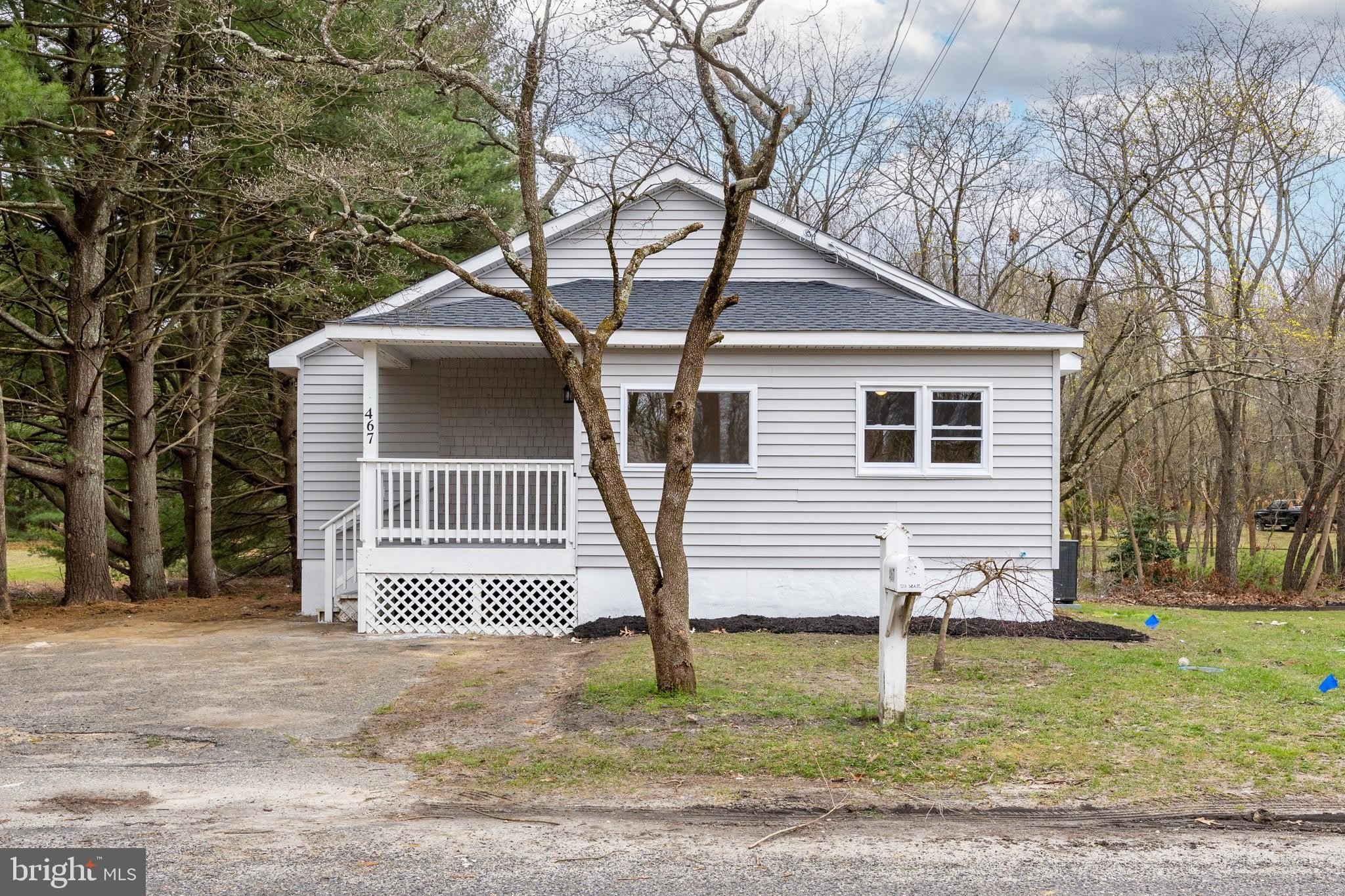 467 W ATLANTIC Avenue – photo 1