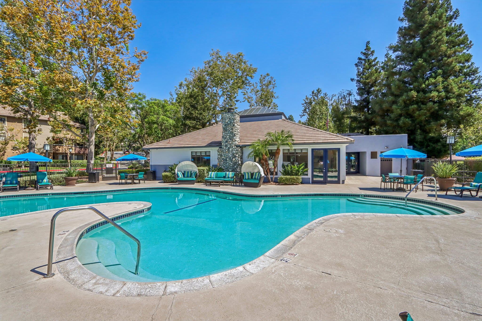 Creekside Alta Loma – photo 1