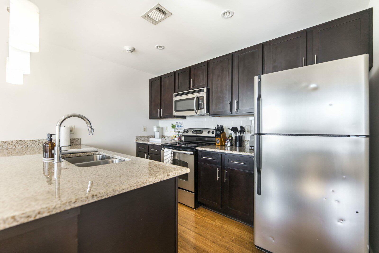 2032 Lowe Street A – photo 1 of 165