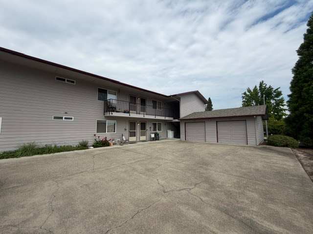 1736 Medart Lane – photo 1 of 12