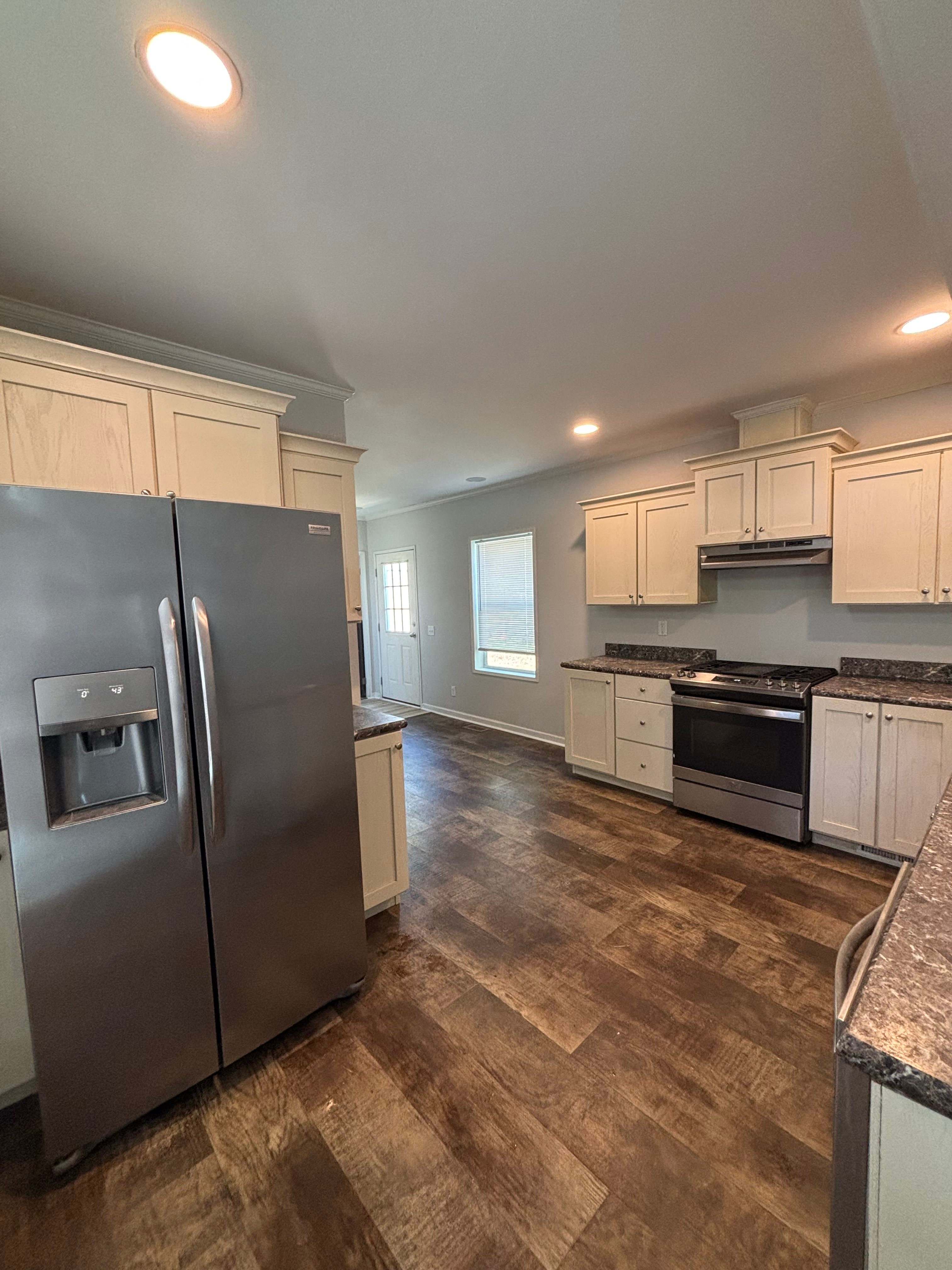 3951 South Mentor Avenue – photo 1