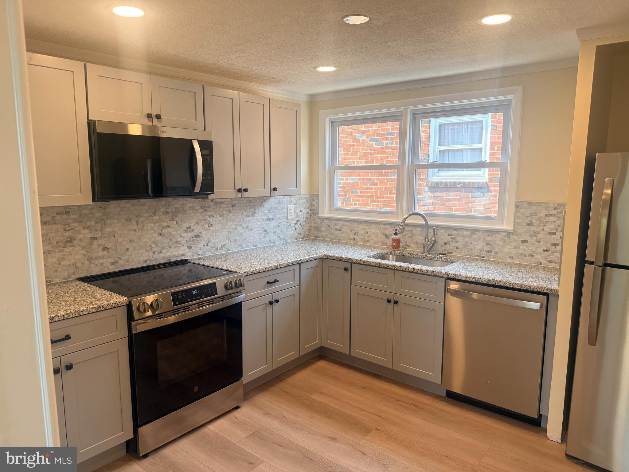 1620 MACDADE Boulevard – photo 1 of 12