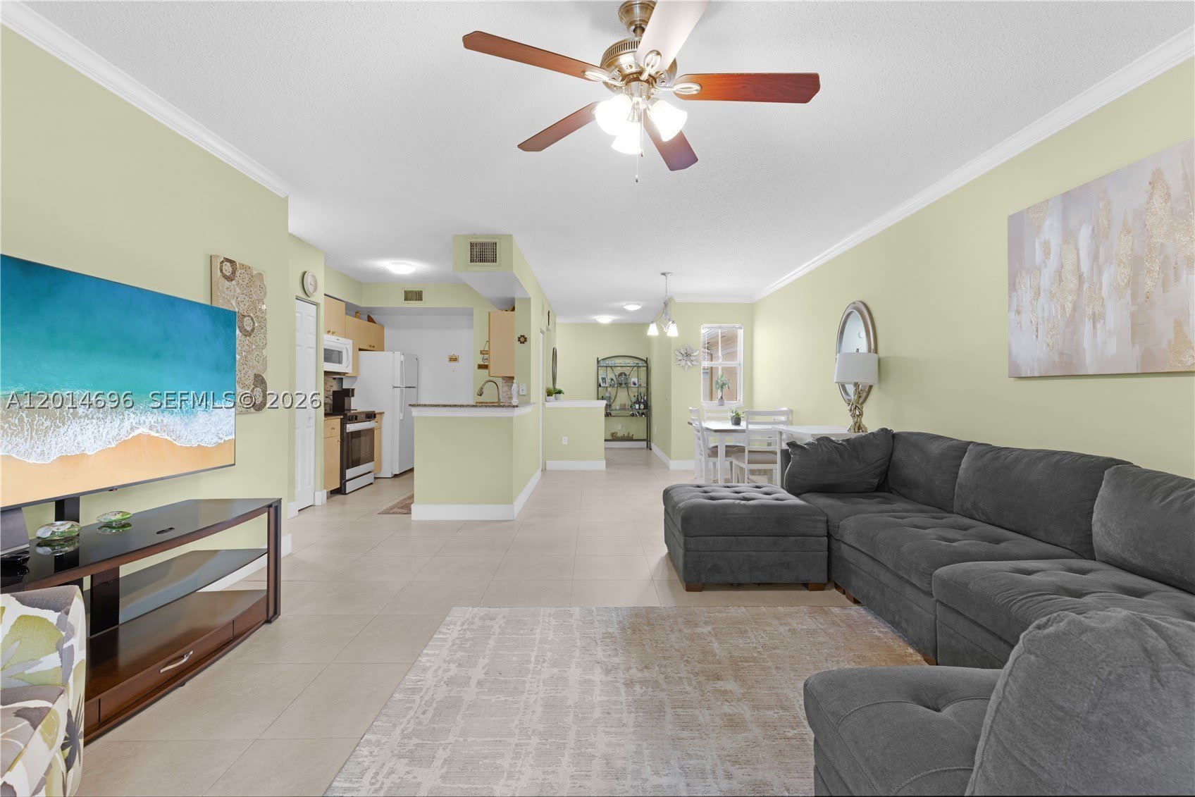 2486 Centergate Dr – photo 1