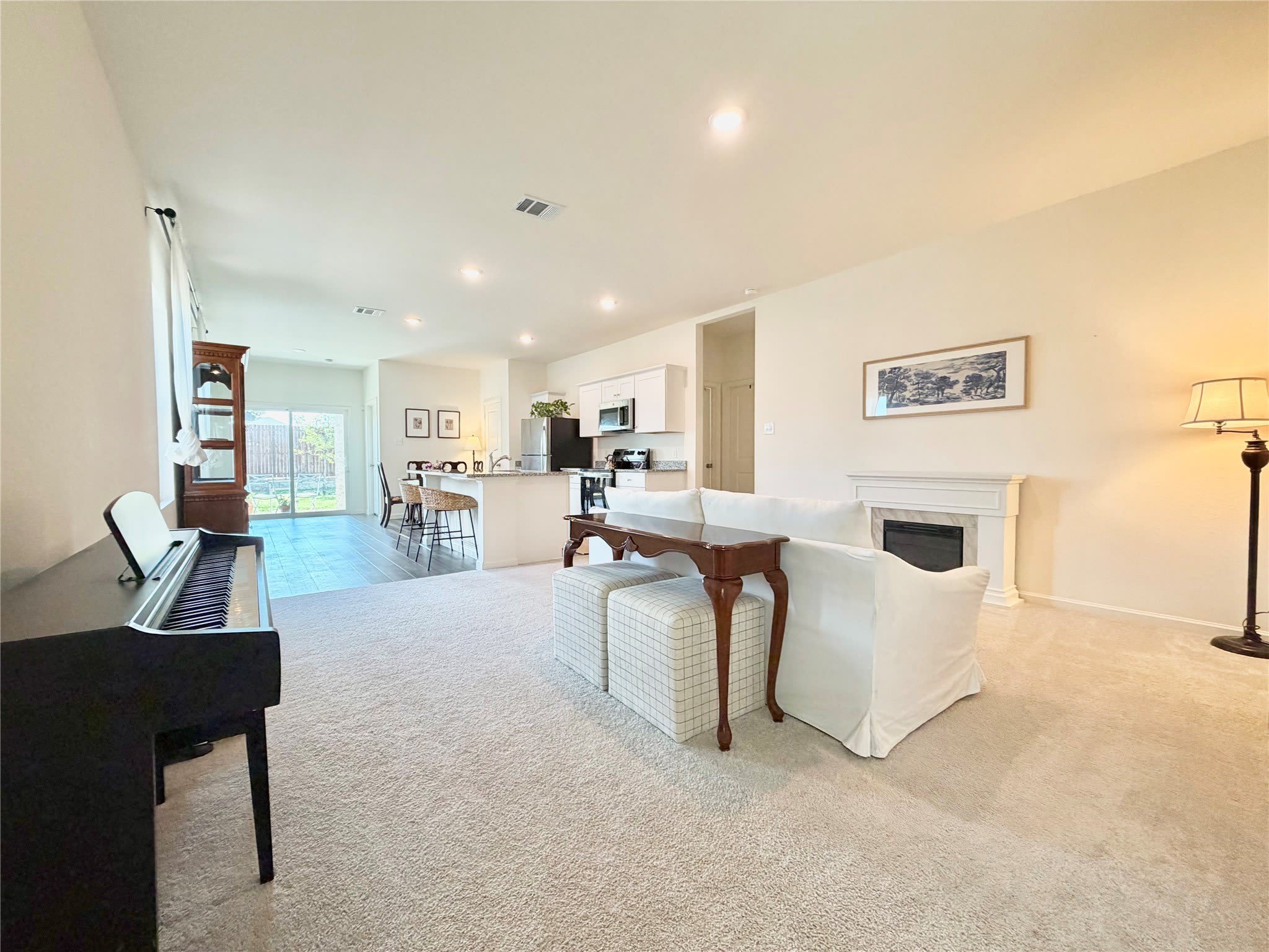2104 Meadow Park Drive – photo 1
