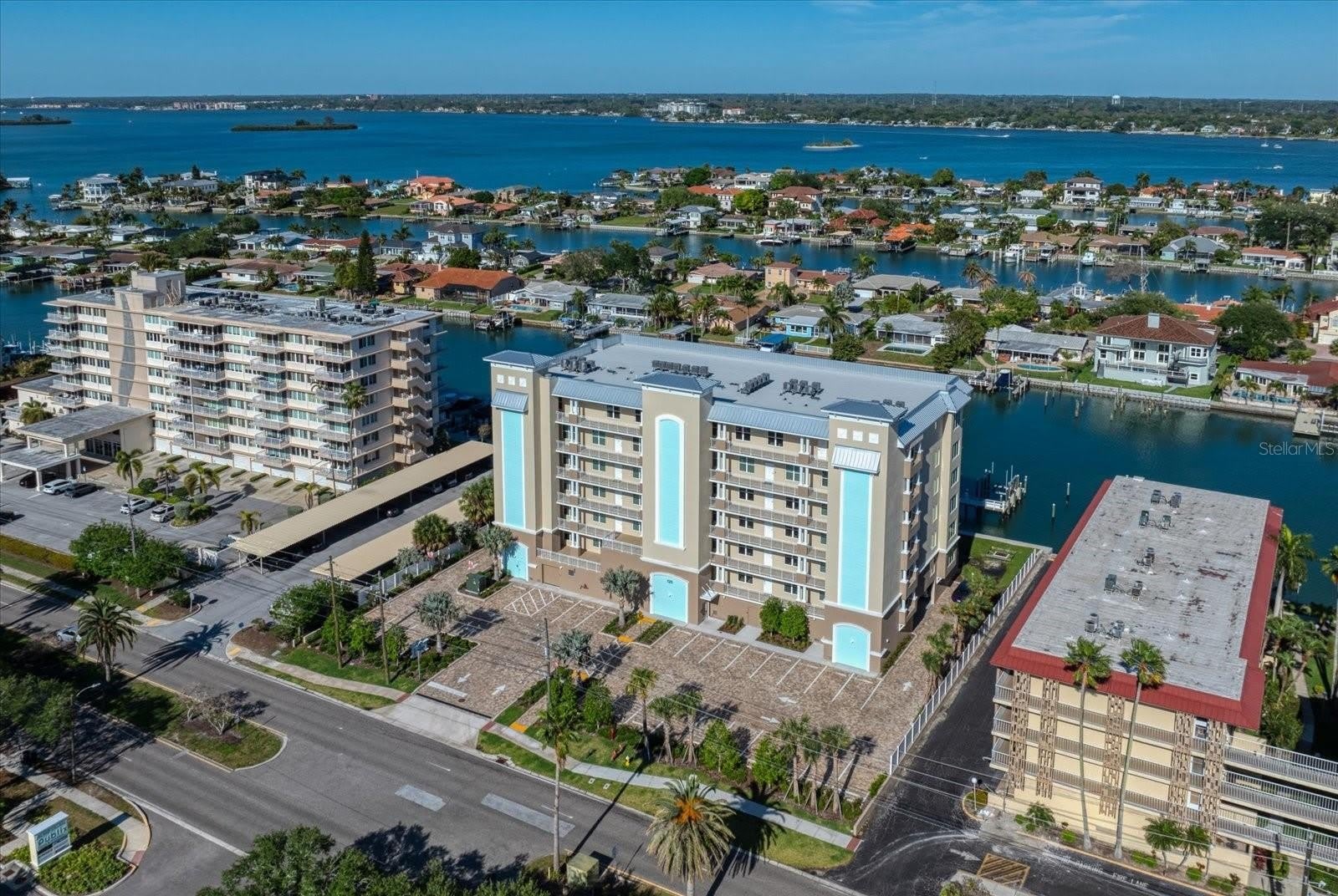 125 Island Way – photo 1