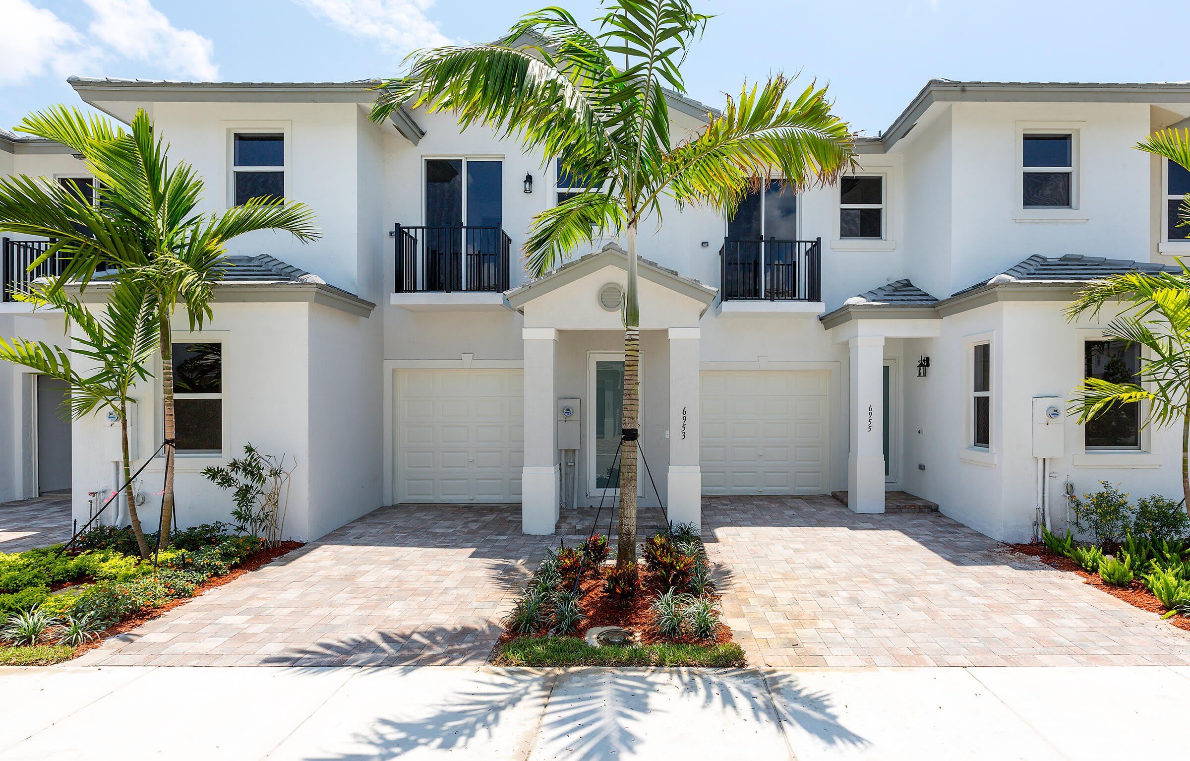 6979 Pines Circle – photo 1
