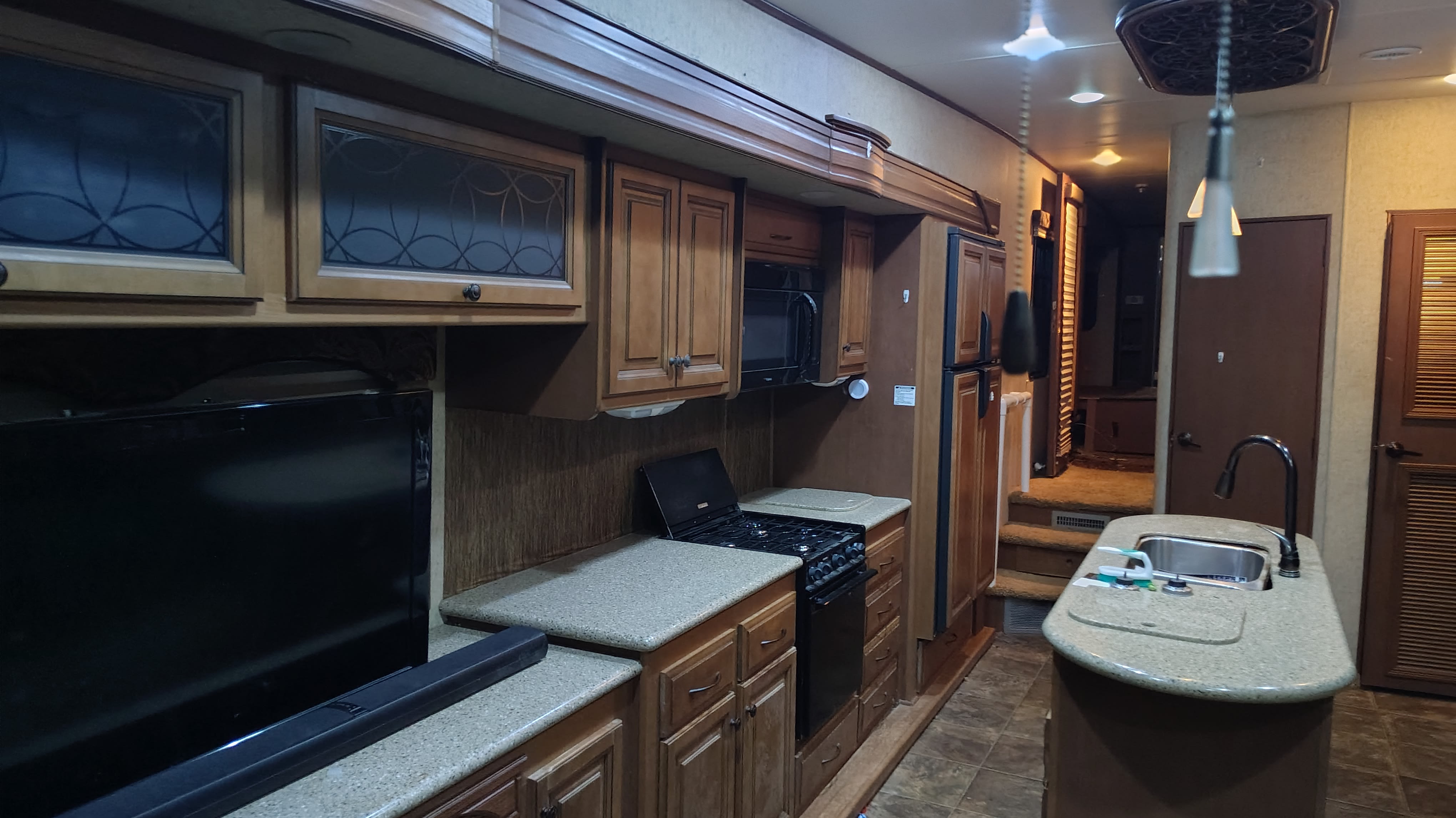 403 Cook Rd – photo 1 of 7