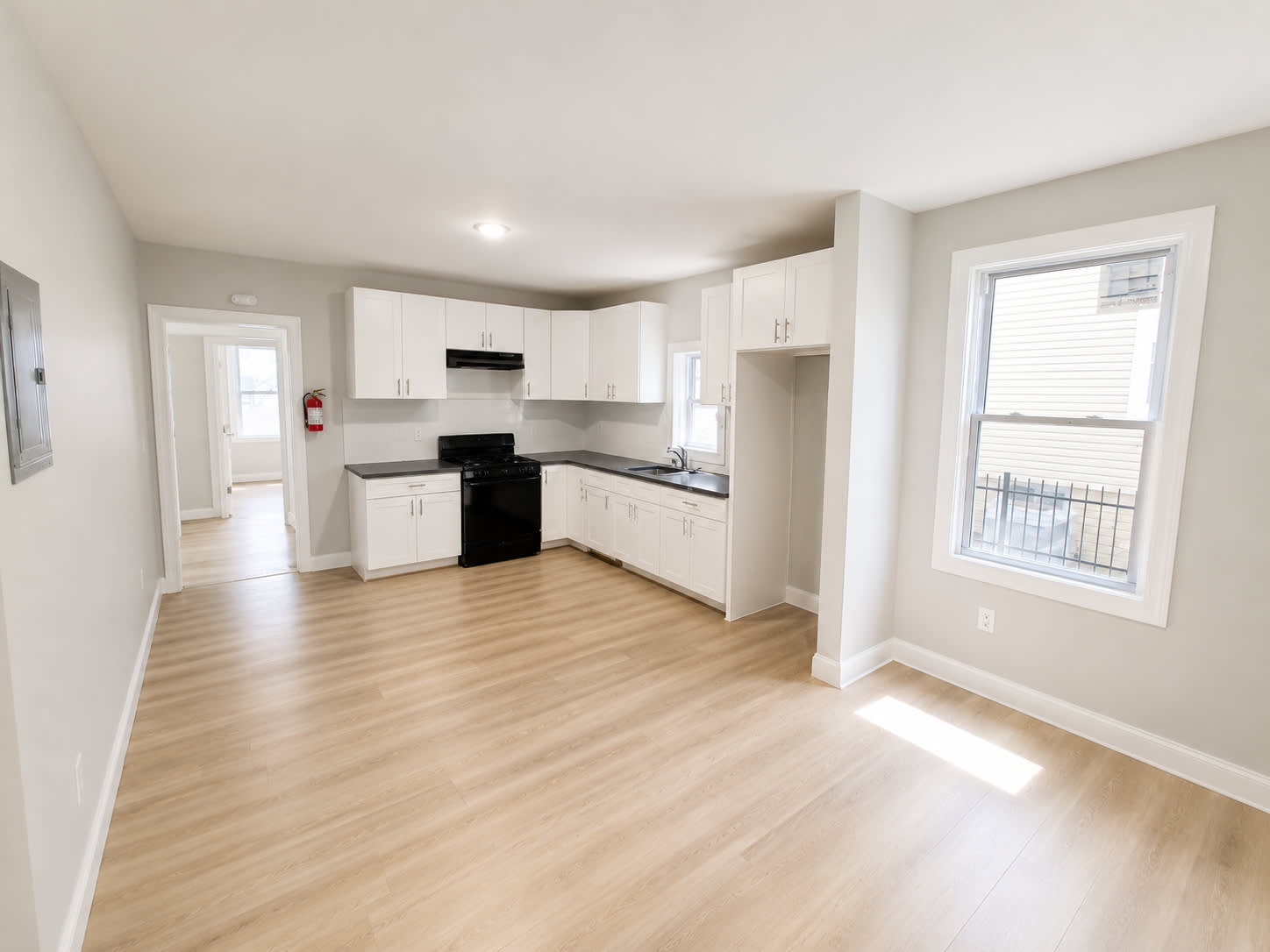 200 Hansbury Avenue – photo 1