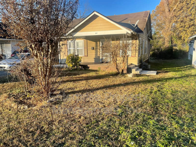 861 Goodwyn St – photo 1