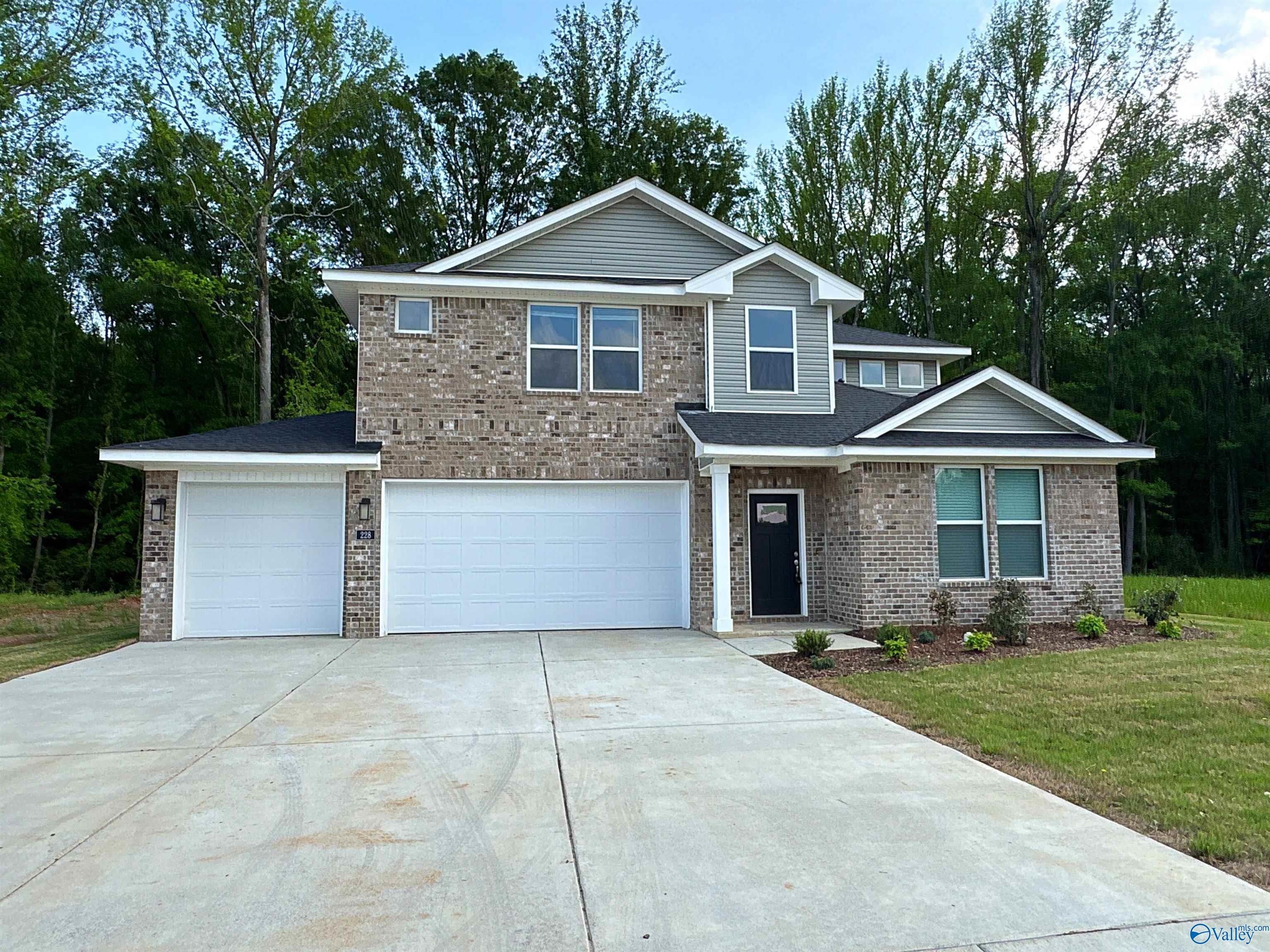 228 Hibiscus Drive – photo 1 of 32