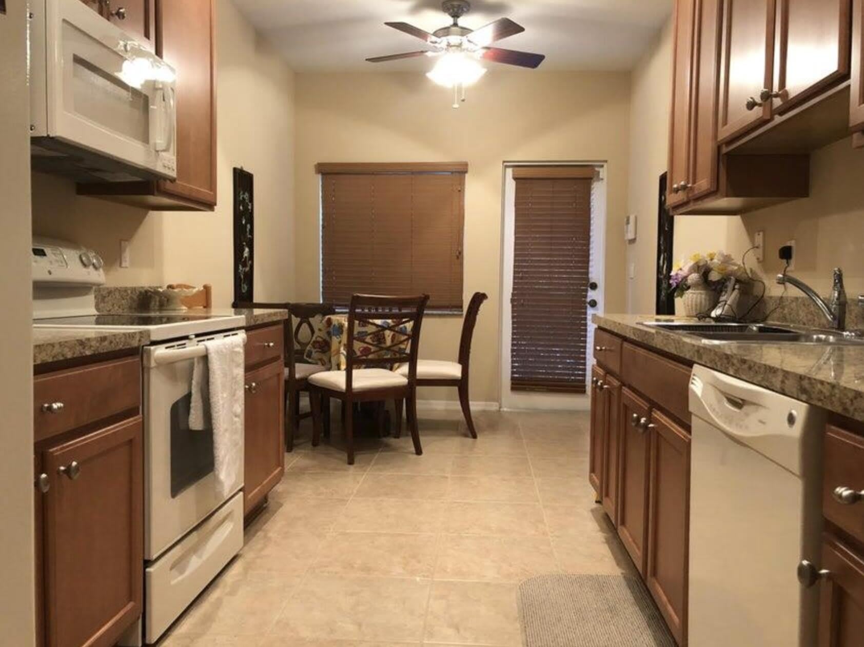 2450 SE UNION PARK Drive – photo 1