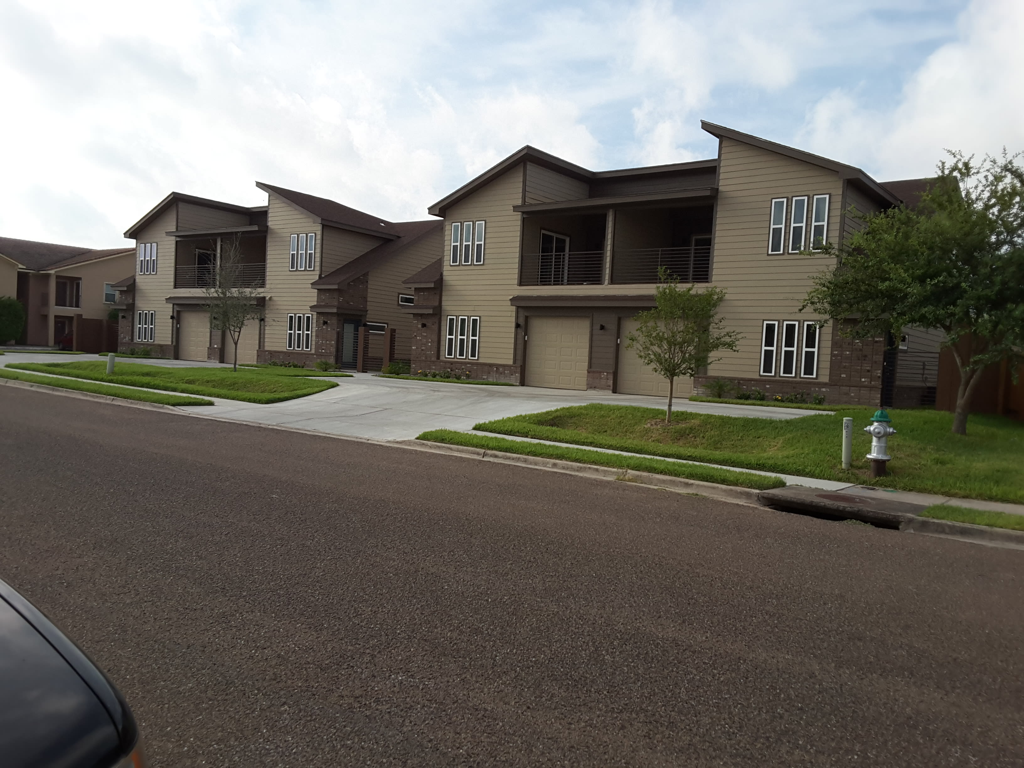 1000 East Daffodil Avenue – photo 1
