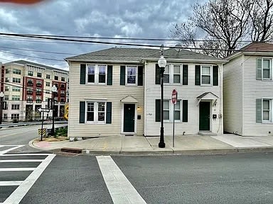 41 Clinton Place – photo 1 of 227