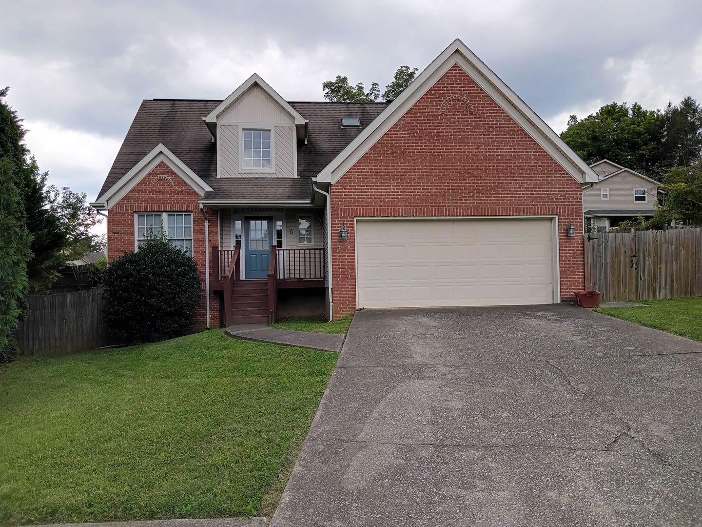 3 bedroom/2 bath Home Johnson City, TN – photo 1