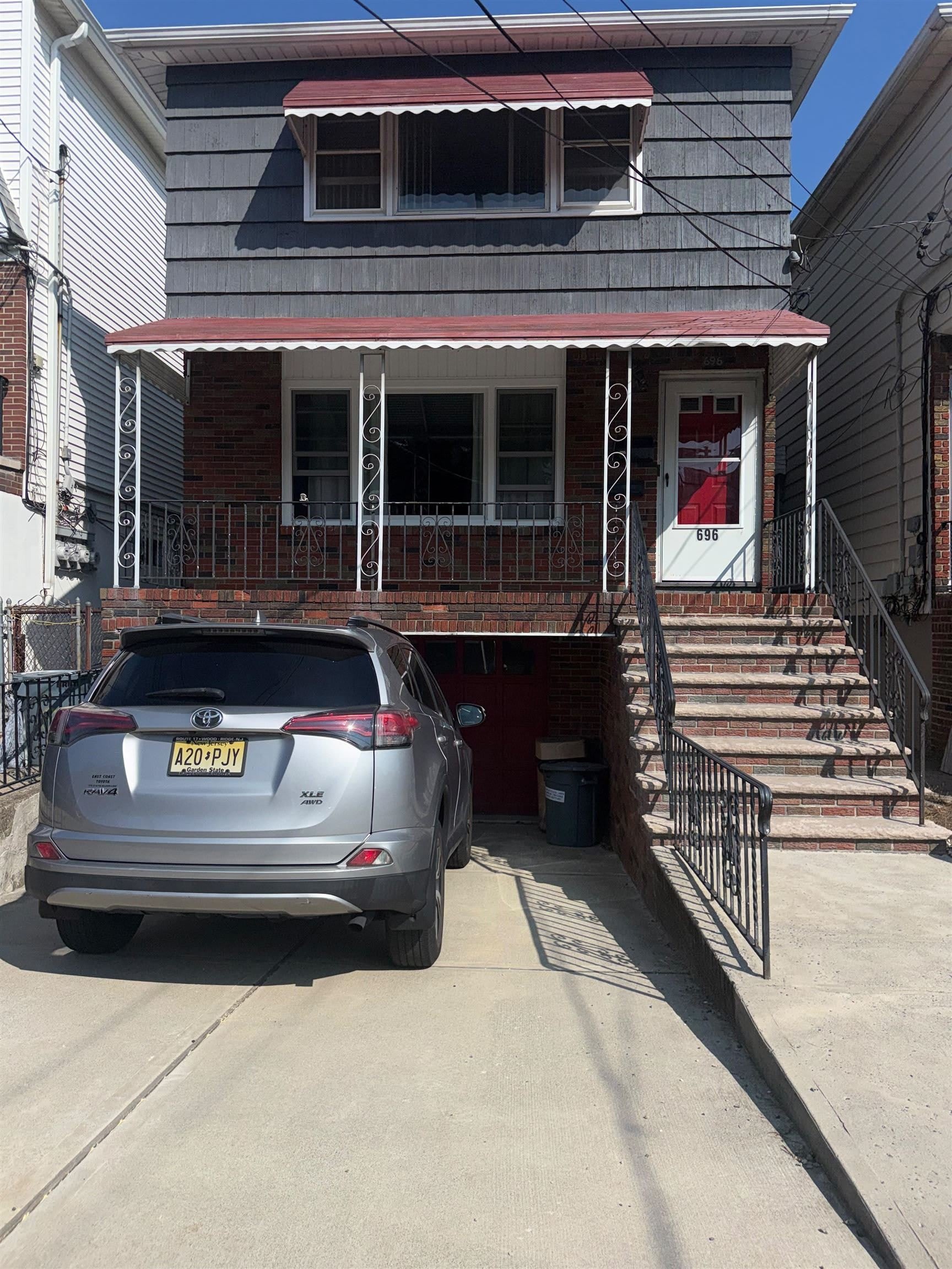 696 Avenue E – photo 1 of 270