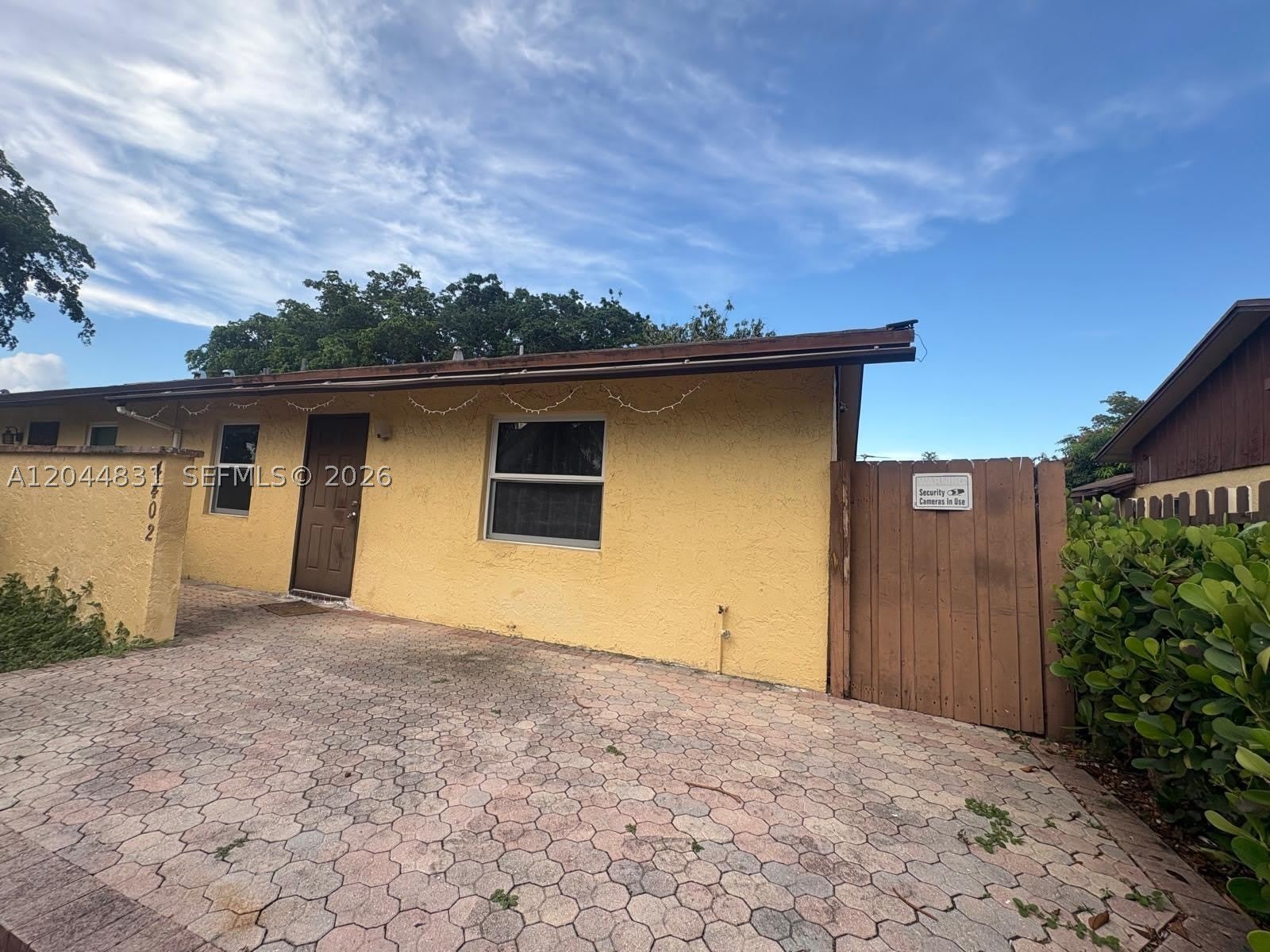 4402 NW 5th Ave – photo 1 of 12