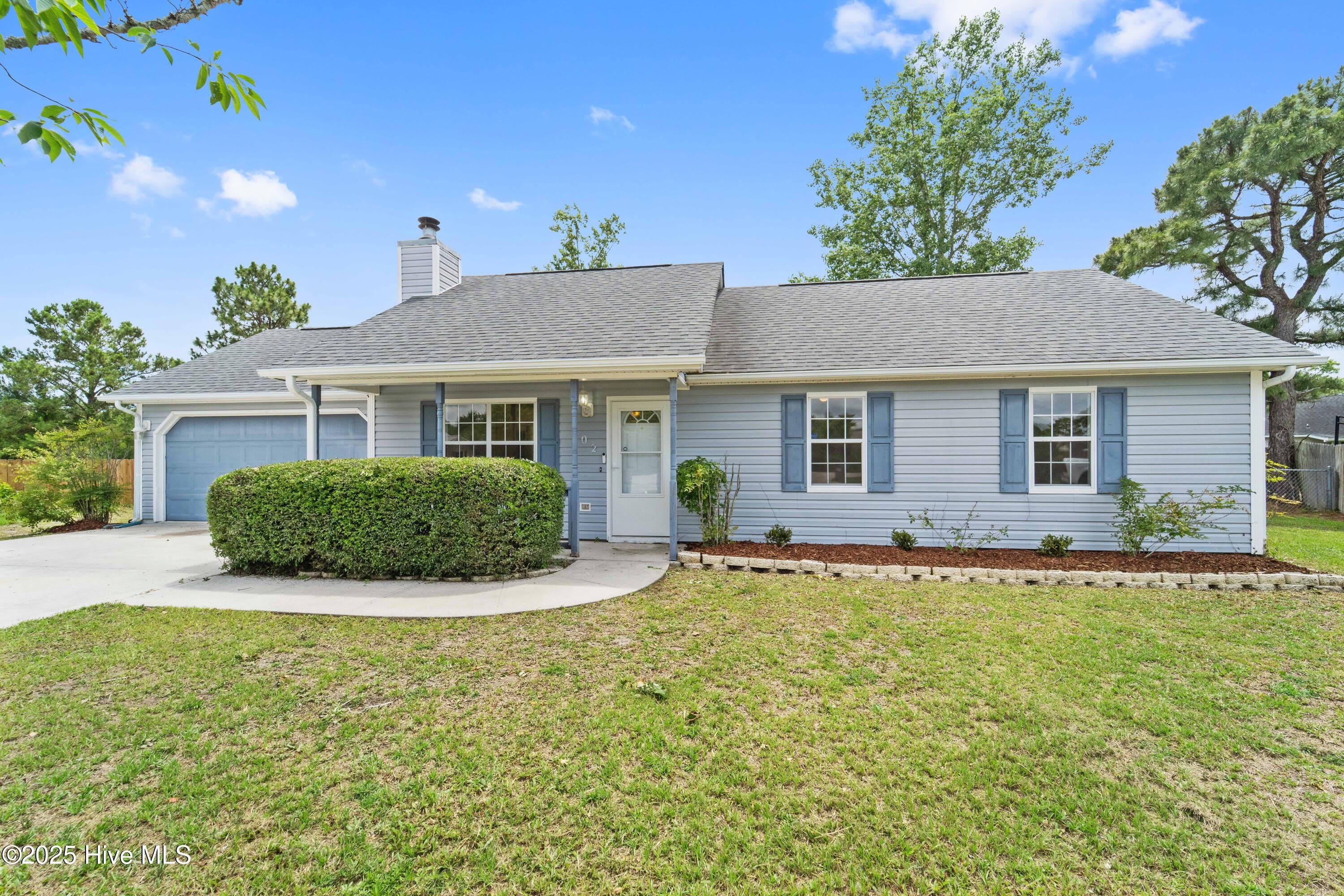 502 Nutfield Drive – photo 1