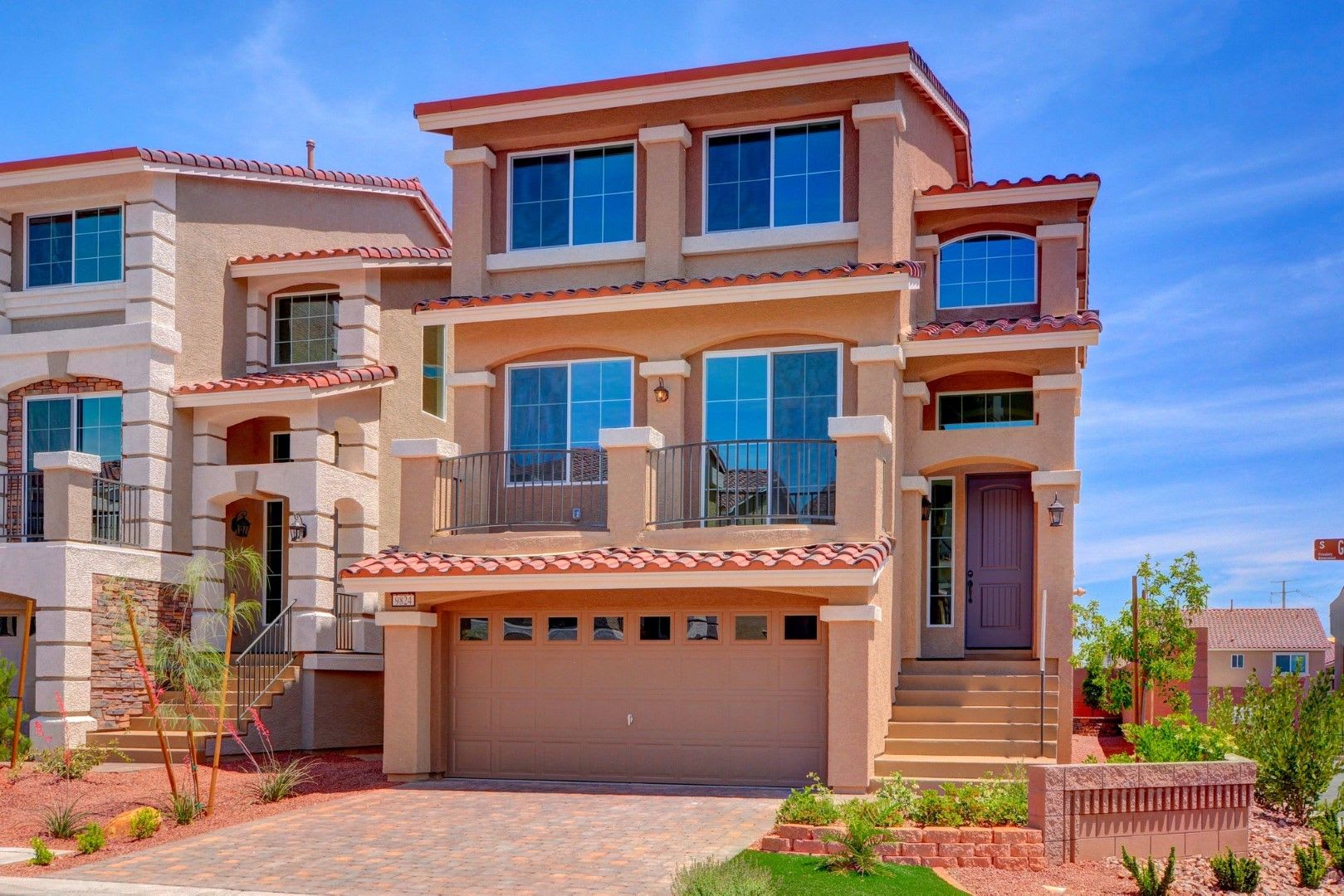 HUGE 3 Story, 5 Bedroom Home in the Southwest! – photo 1