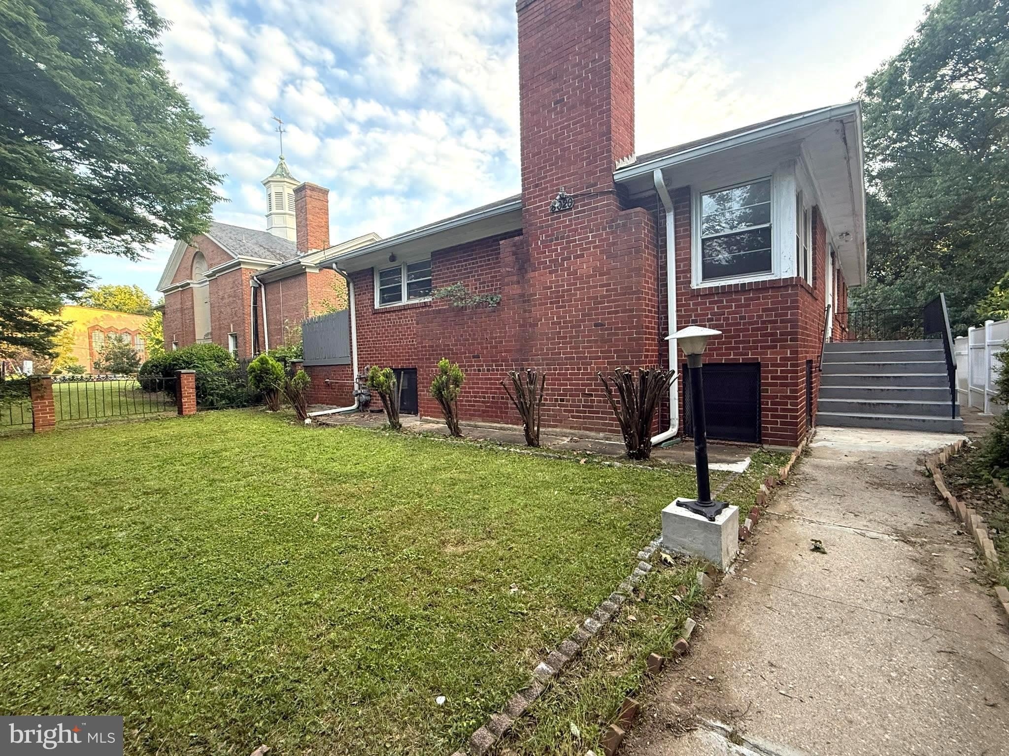 8020 EASTERN Avenue NW – photo 1