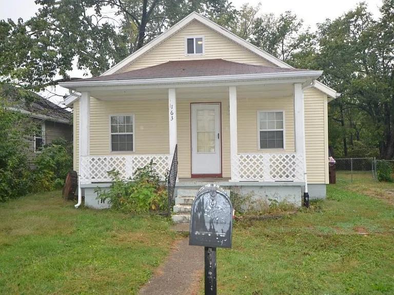 163 Drexel Avenue – photo 1 of 11