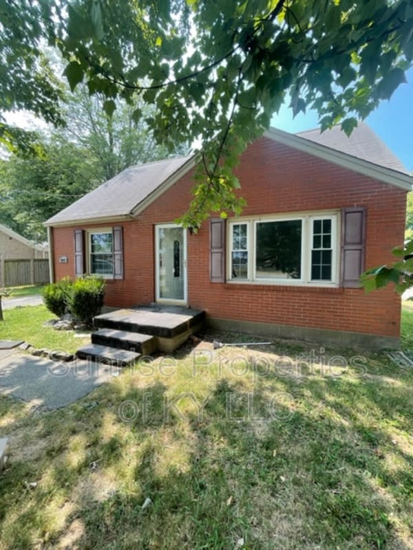 4814 Westside Drive – photo 1