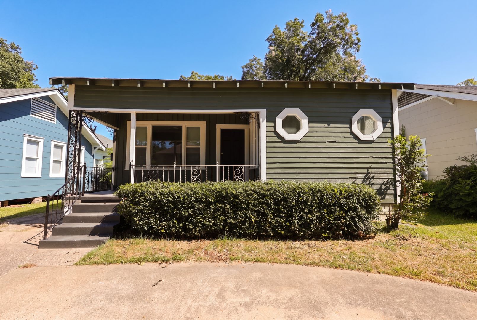 554/556 Stephenson St – photo 1