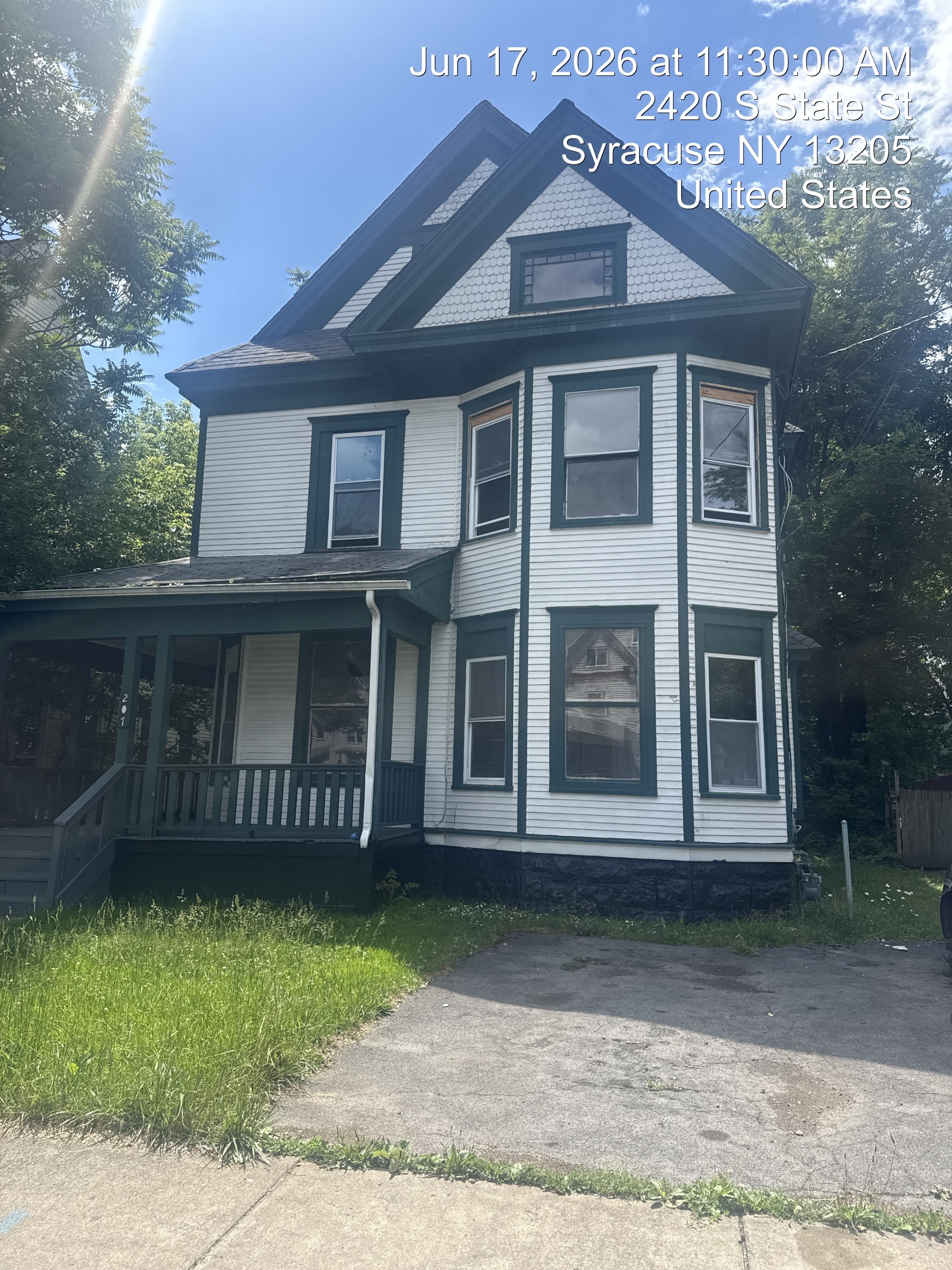 207 McLennan Avenue – photo 1