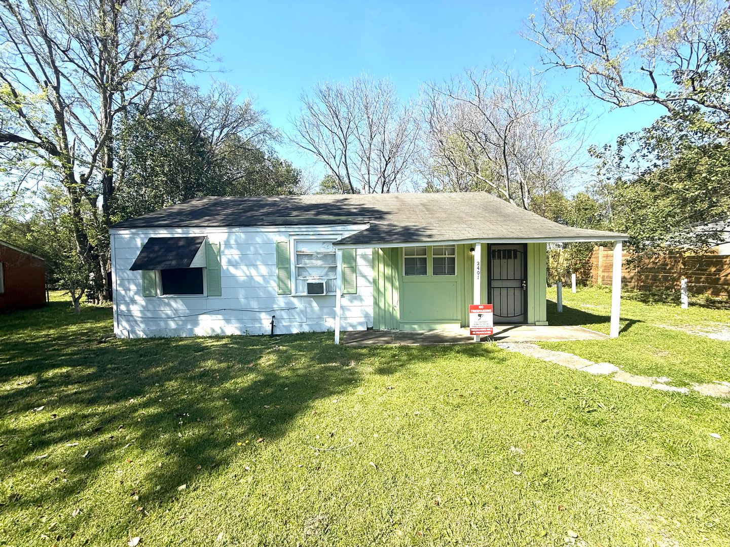 ** 3 Bed 1 Bath located off Woodley Road ** to schedule a showing – photo 1 of 13
