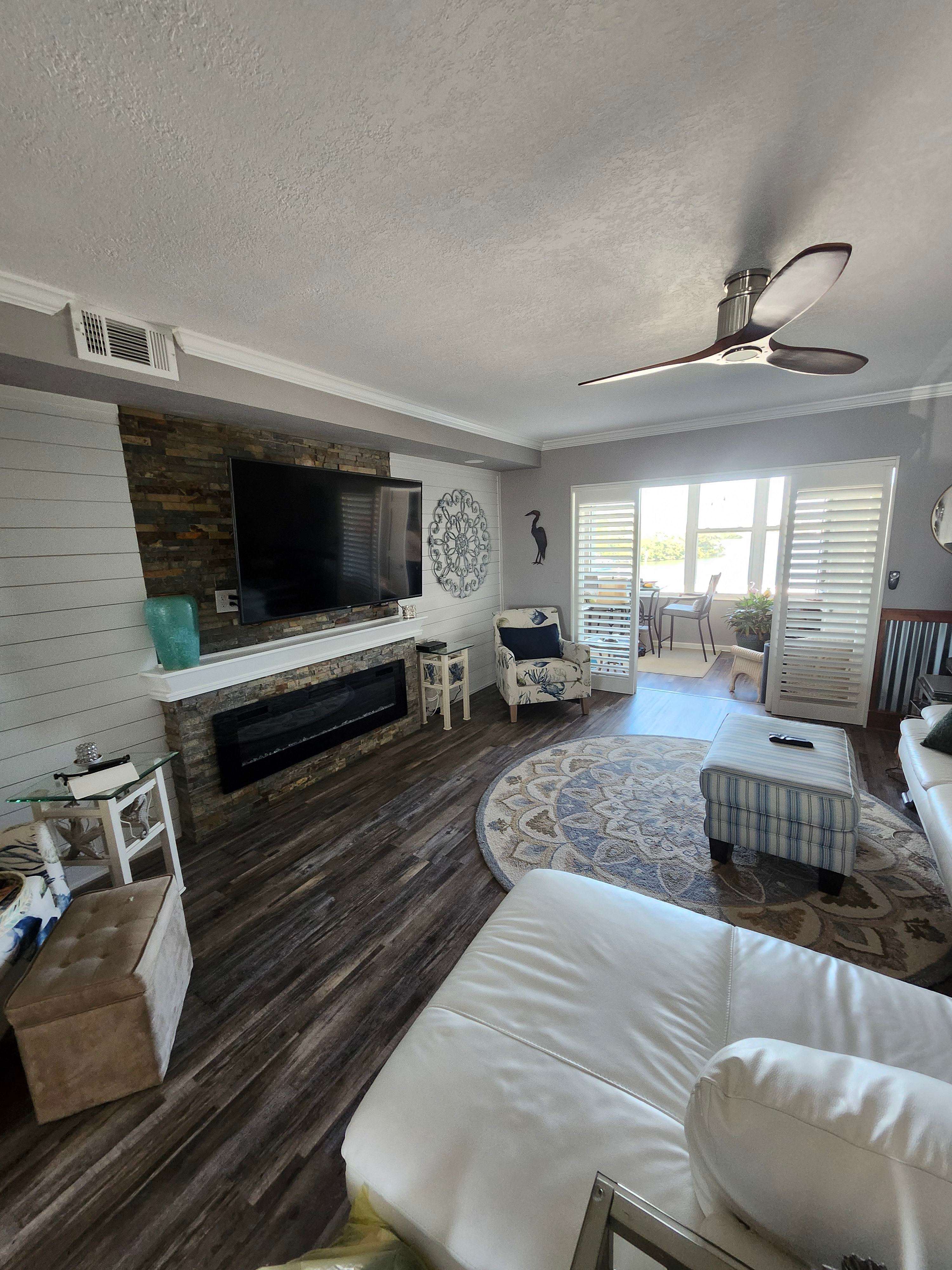 1819 Shore Dr S – photo 1 of 13